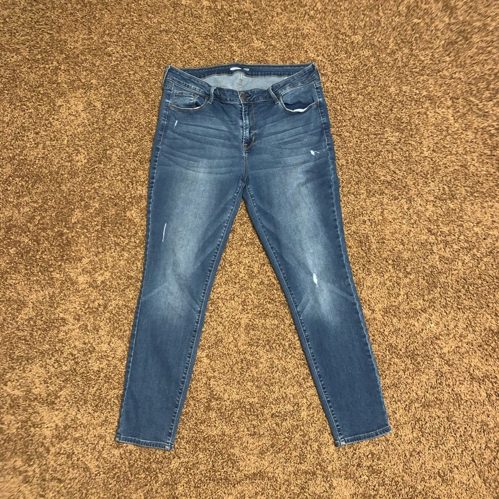Old Navy Rockstar Super Skinny Jeans